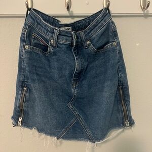 Tommy Hilfiger Denim Skirt Size 25